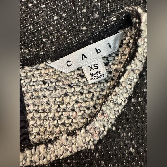 Cabi Sweater Top Short Sleeve Women Size XS Dark Gray Black Zipper Back Tweed - Picture 8 of 11